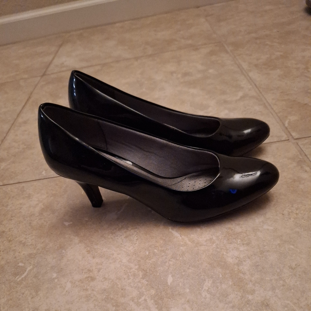 Life Stride Pumps